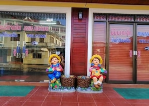 Exterior - Jennida 2 (Phonsavan)