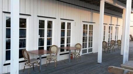 Tingvoll Fjordhotell - view 3