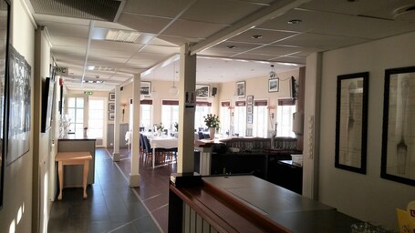 Tingvoll Fjordhotell - view 2