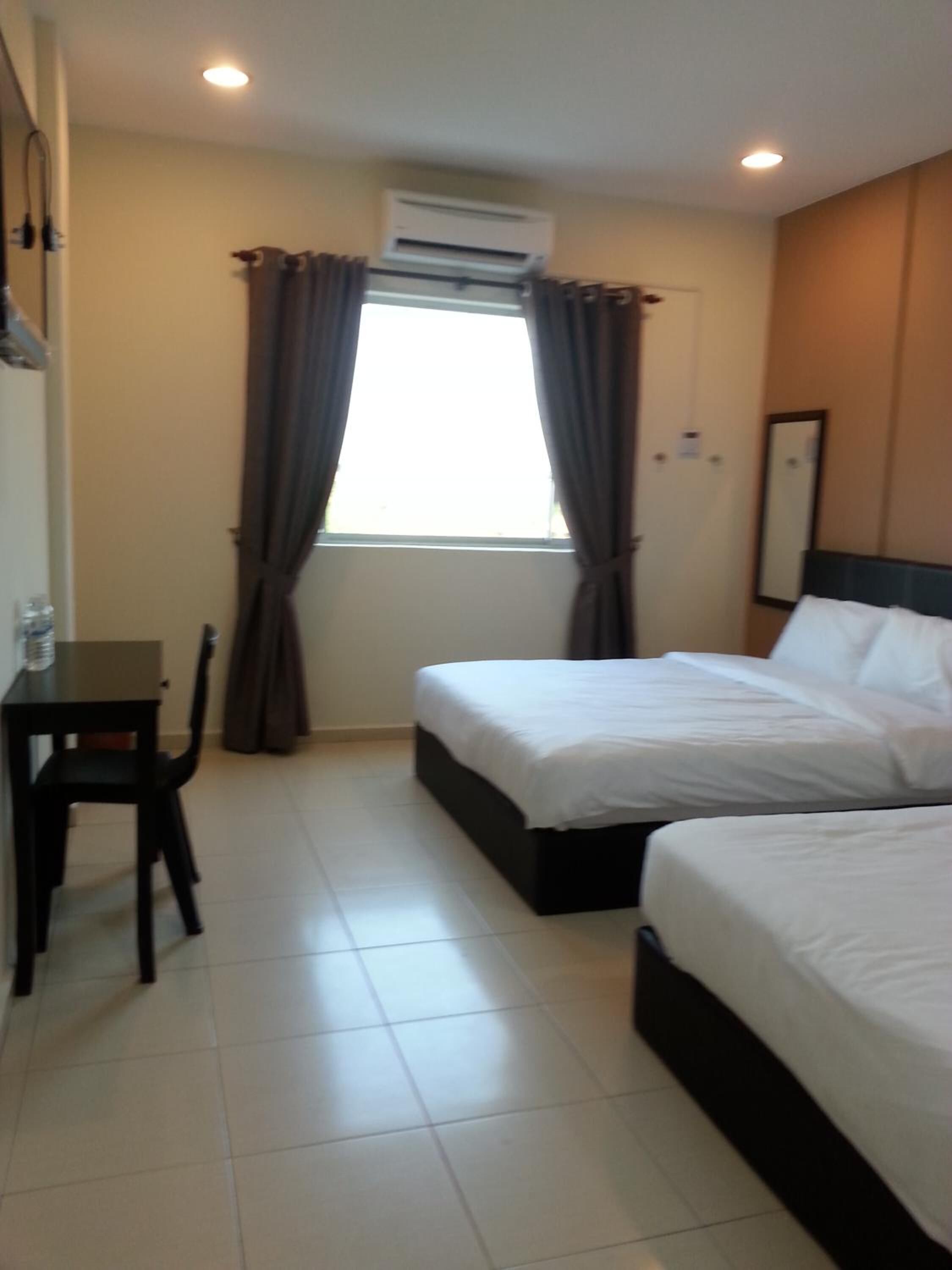 Desk, iron/ironing board, rollaway beds, free WiFi