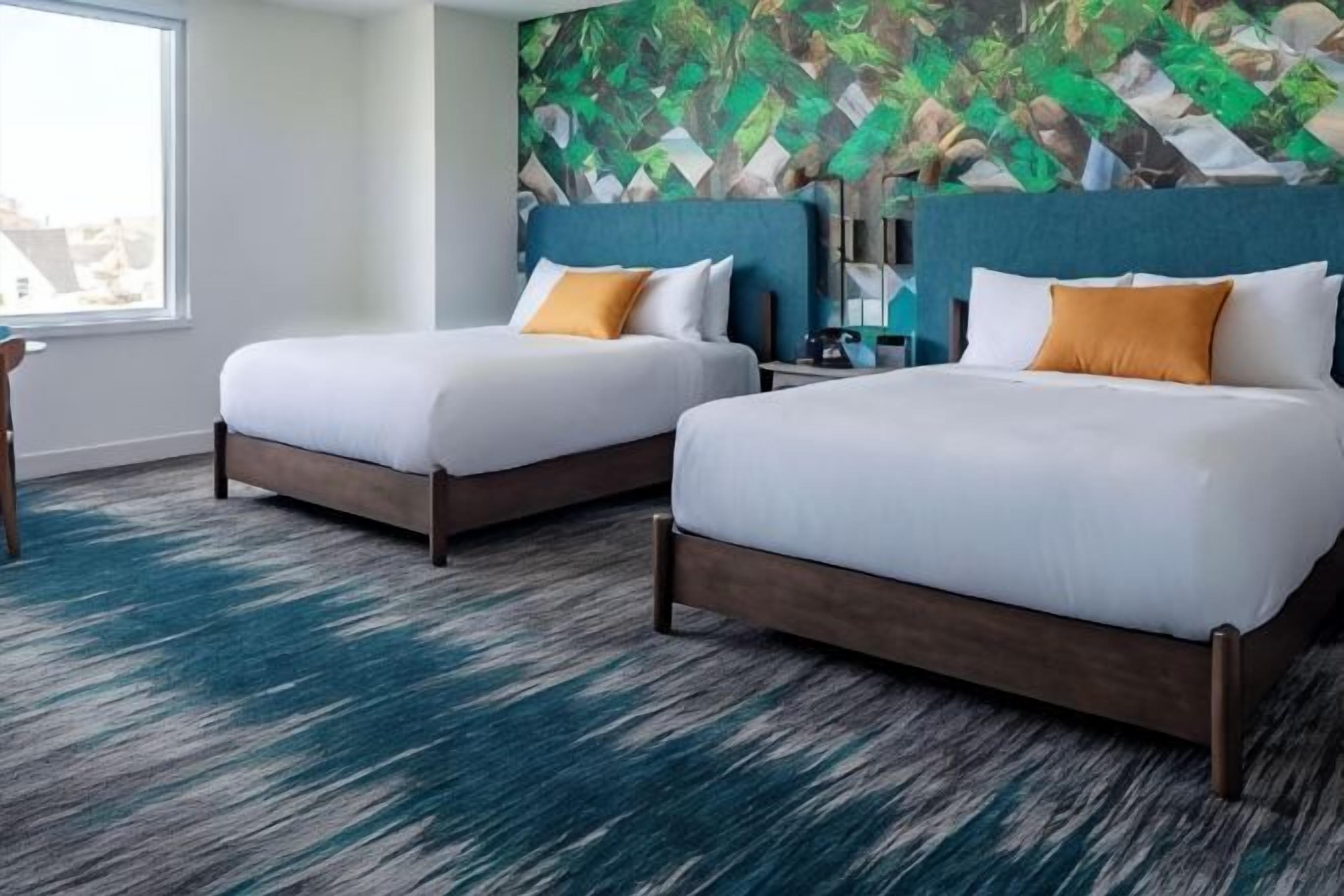 Zimmersafe, Schreibtisch, kostenloses WLAN, Bettwäsche