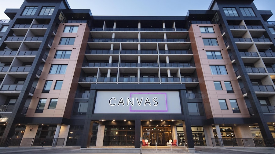 Canvas Moncton, Tapestry Collection by Hilton
