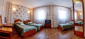 標準三人房 (LaMa - 2) | 熨斗/熨衣板、免費無線上網、床單