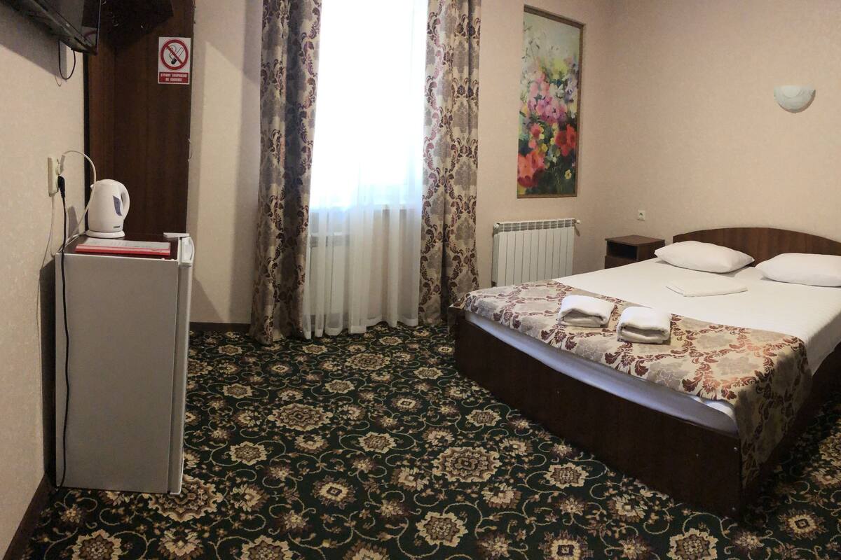 Comfort tweepersoonskamer (LaMa) | 1 slaapkamer, een strijkplank/strijkijzer, gratis wifi, beddengoed