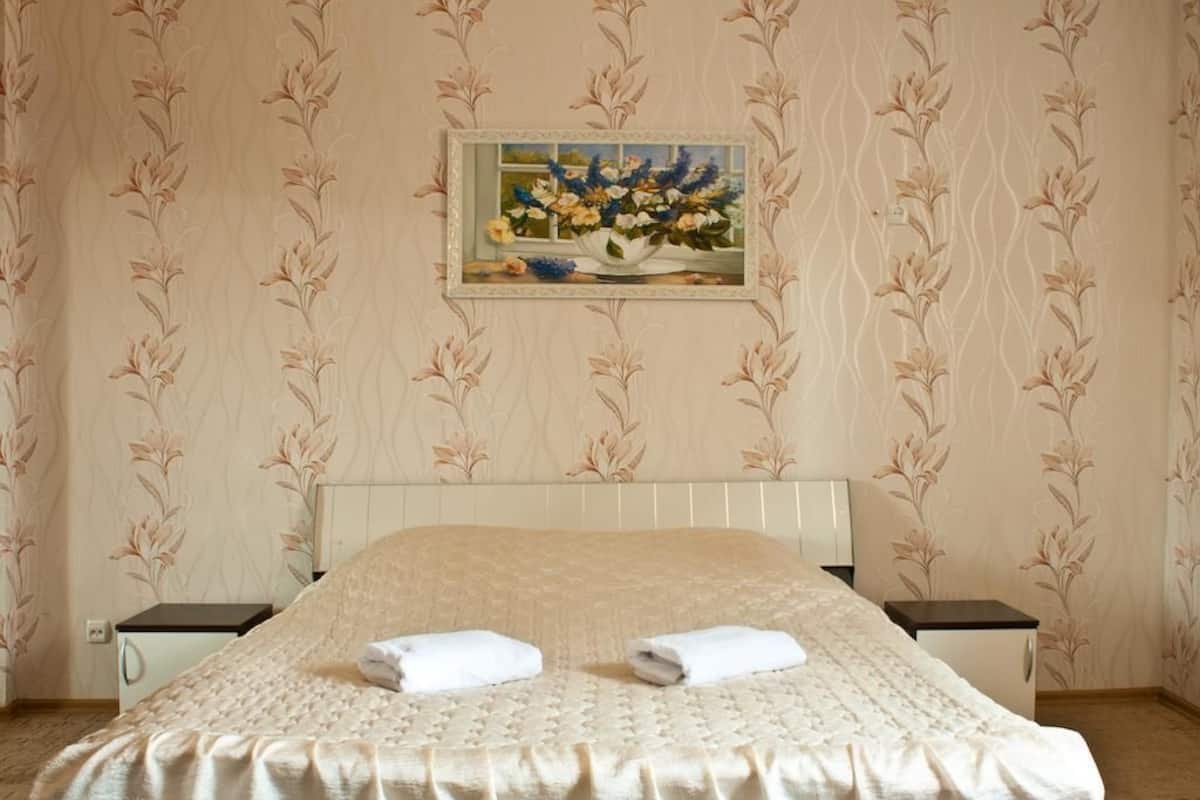 Suite | 1 chambre, bureau, chambres insonorisées, fer et planche à repasser