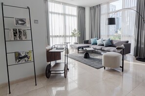 Suite, 3 Schlafzimmer | Hochwertige Bettwaren, Select-Comfort-Betten, Zimmersafe