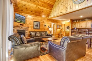 TV, fireplace, video games, DVD player