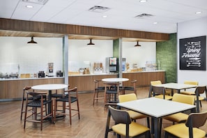 Desayuno continental incluido todos los días