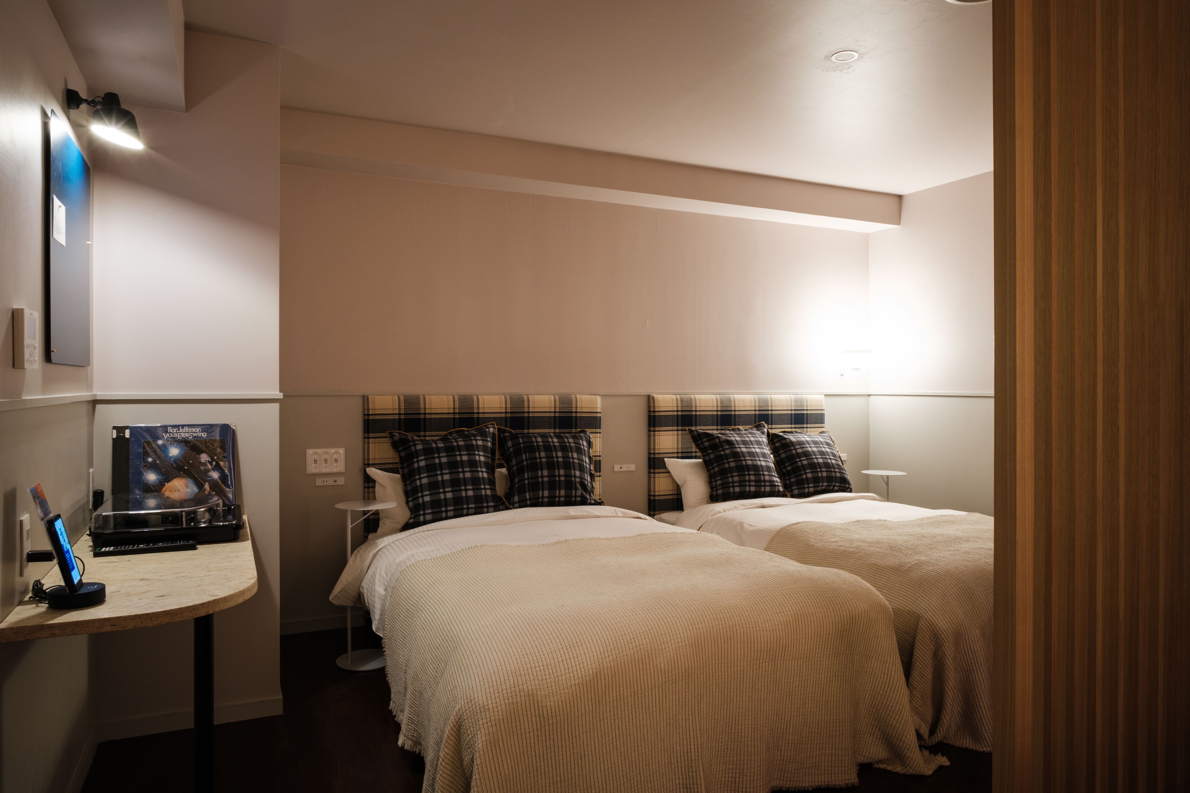 superior twin room, multiple beds, non smoking, jetted tub | individually decorated, individually furnished, free wifi, bed sheets