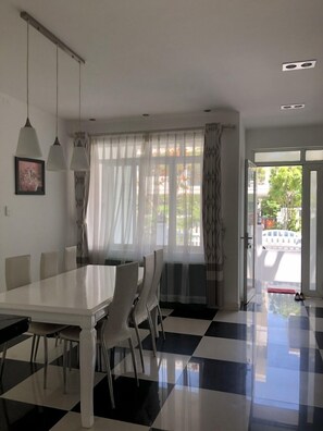 5 Schlafzimmer, kostenloses WLAN, Rollstuhlgeeignet