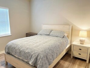 4 bedrooms, free WiFi, bed sheets