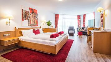 Minibar, in-room safe, blackout curtains, free WiFi