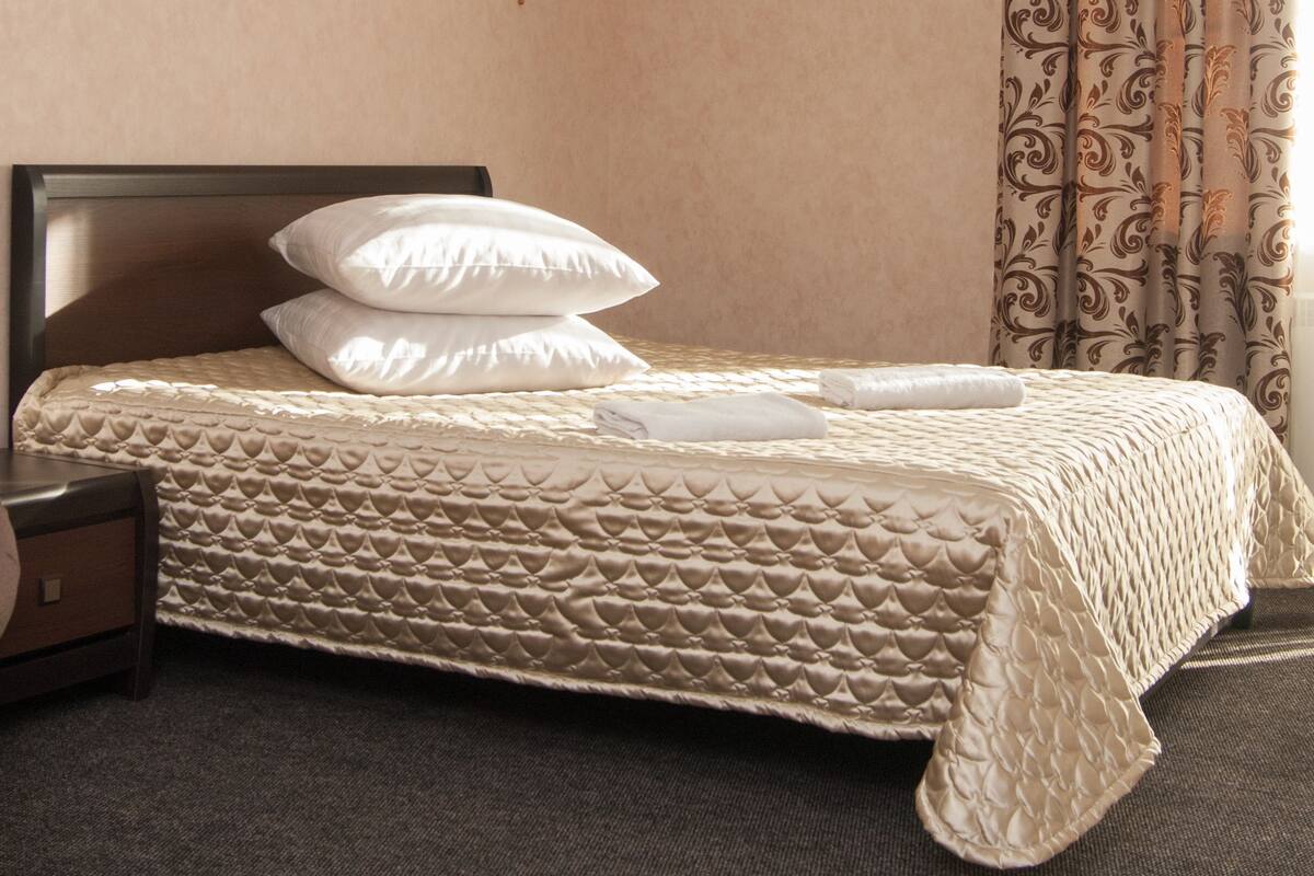 Habitación doble Confort | Tabla de planchar con plancha y wifi gratis
