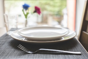 Appartement | Coin cuisine privé | Réfrigérateur, micro-ondes