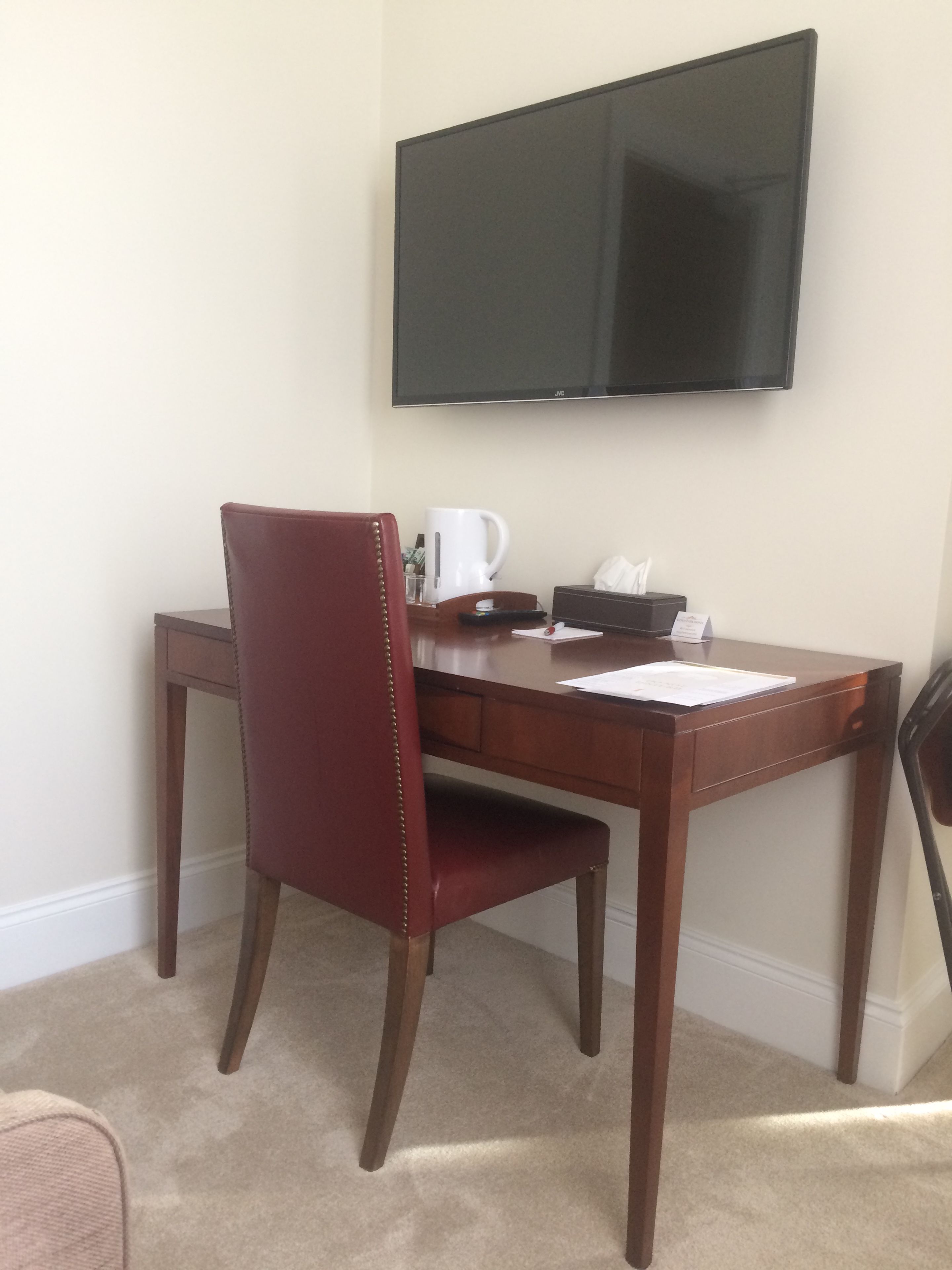 family king | 1 bedroom, desk, soundproofing, free wifi