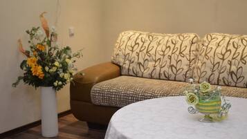 Business-Suite | Schreibtisch, Bügeleisen/Bügelbrett, kostenloses WLAN, Bettwäsche