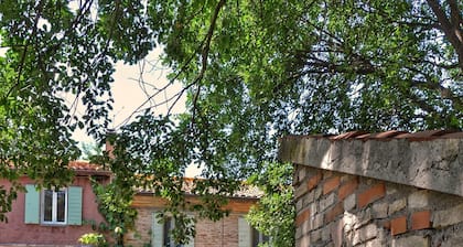 Fano - Large apartment in a country house 5 minutes from the city center