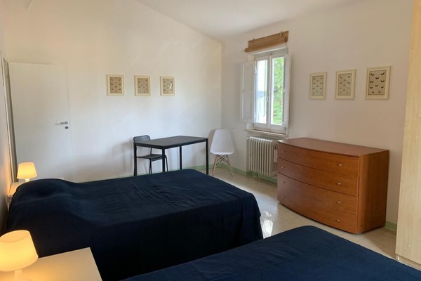 6 chambres, fer et planche à repasser, Wi-Fi, draps fournis