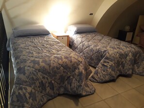 3 Schlafzimmer, Schreibtisch, Bügeleisen/Bügelbrett, kostenloses WLAN