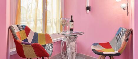 Exclusive Double Room (Casa In Rosa) | Premium bedding, free minibar, in-room safe, individually decorated