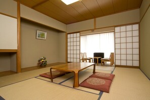 高級寝具、セーフティボックス (室内)、ベッドシーツ