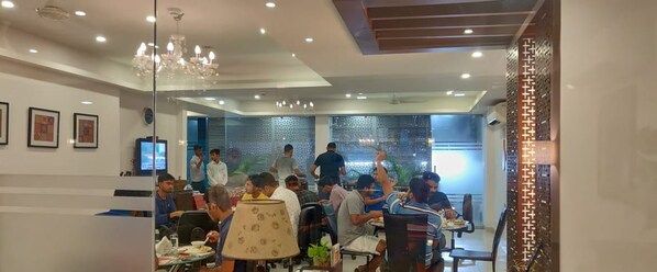 Restaurant - Indiyaah Residency (Gurugram)