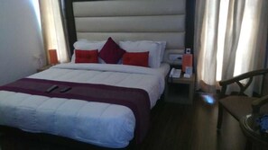 Superior Room - Indiyaah Residency (Gurugram)