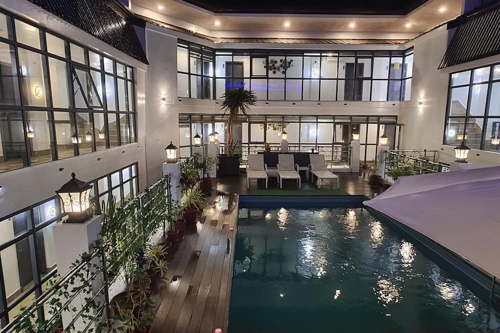 ERUS SUITES HOTEL BORACAY