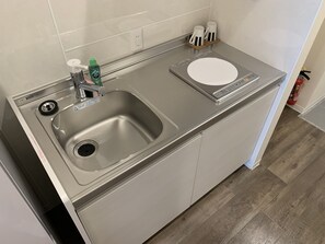 Standard-dobbeltværelse | Privat tekøkken | Køleskab, mikrobølgeovn