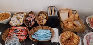 Breakfast buffet - Thanh Hai Garden View (Phu Quoc)