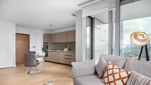 Luxury Apartment | Living room - Atlas Serviced Apartment by MySquare (London)
