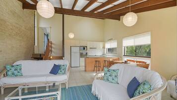 Villa (3 Bedrooms) | Living area | 40-inch TV with digital channels