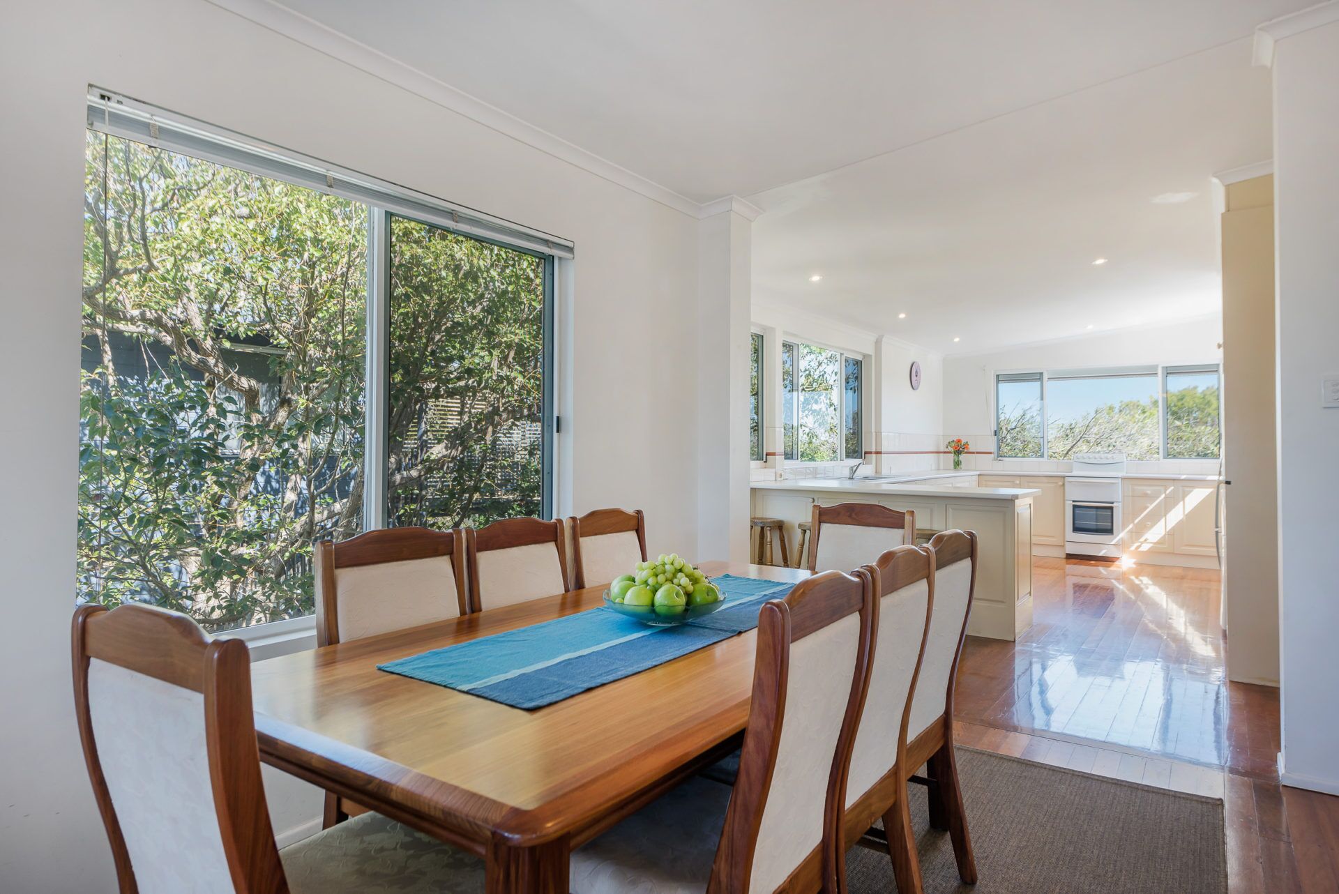 Rumah (4 Bedrooms) | Dapur pribadi | Lemari es, microwave, kompor, dan mesin pencuci piring