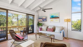 Vila (3 Bedrooms) | Area keluarga | TV