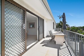 Apartment (2 Bedrooms) | Balkon