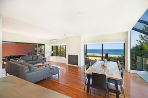 單棟房屋 (3 Bedrooms) | 用餐區