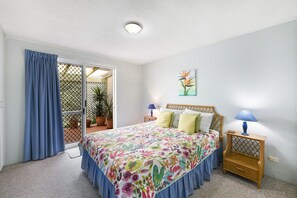 Apartment (2 Bedrooms) | 2 bedrooms, free WiFi, bed sheets - Ocean Shores 2 - 2/60-64 Peregian Esplanade (Peregian Beach)