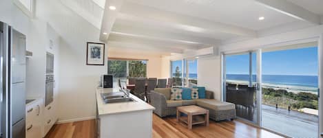 Maison (4 Bedrooms) | Salle de séjour
