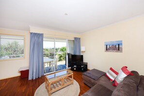 Villa (2 Bedrooms) | Living room - Sunbright 2/5 Petrel Street (Peregian Beach)