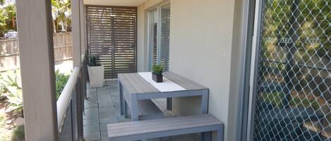 Apartment (2 Bedrooms) | Balcony