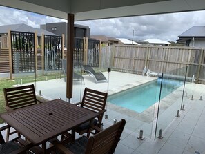 House (4 Bedrooms) | Terrace/patio