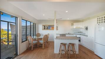 Casa (4 Bedrooms) | Cocina privada