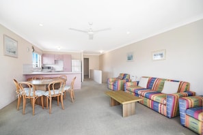 Villa (3 Bedrooms) | Living area | TV
