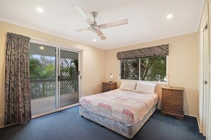 單棟房屋 (4 Bedrooms) | 4 間睡房、免費 Wi-Fi、床單