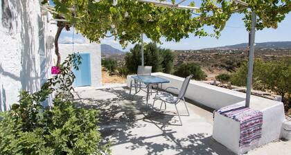 Vatha Traditional Cottage with a View