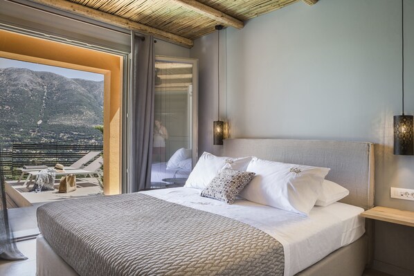 2 bedrooms, iron/ironing board, WiFi