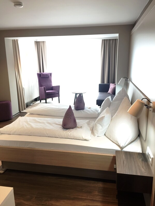 Basic-Doppel- oder -Zweibettzimmer