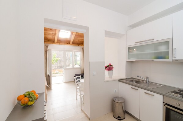 Estúdio (Superior Studio) | Cozinha privada | Geladeira