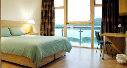 St Angela’s Lakeside Aparthotel