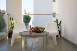 Apartamento Deluxe | Balcón